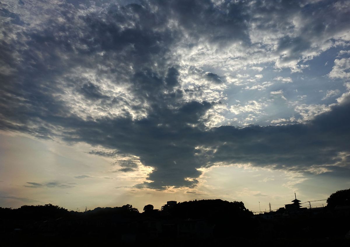 雲（８月）